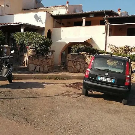 Semesterbostad Cala Delfino Golfo Aranci